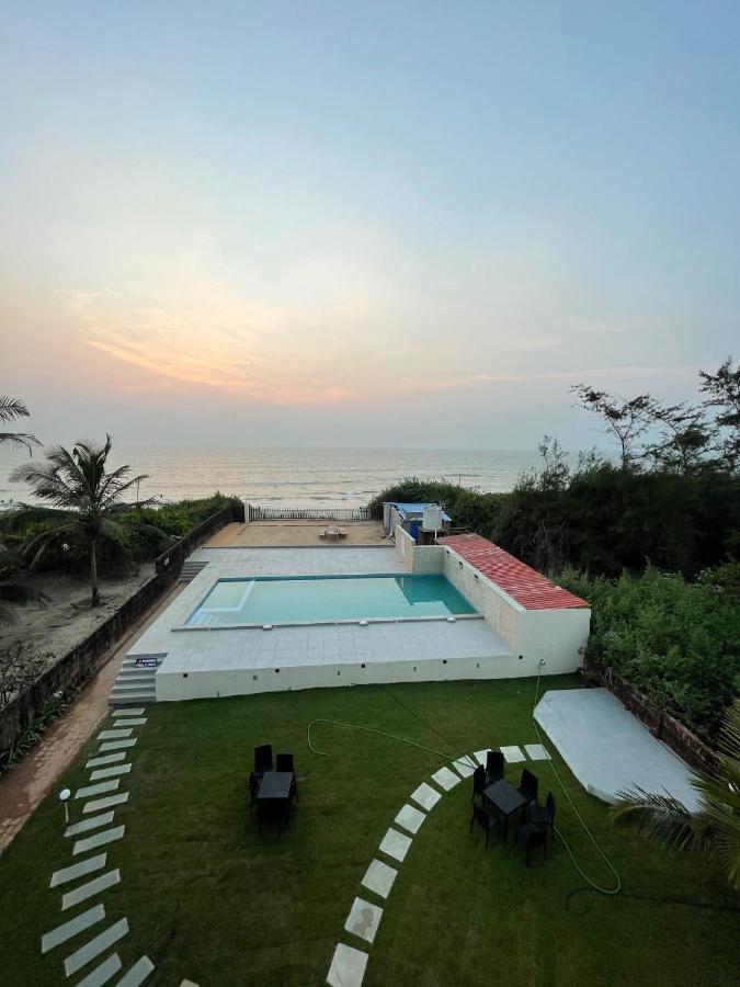 Kay'S By The Sea Otel Ajgaon Dış mekan fotoğraf